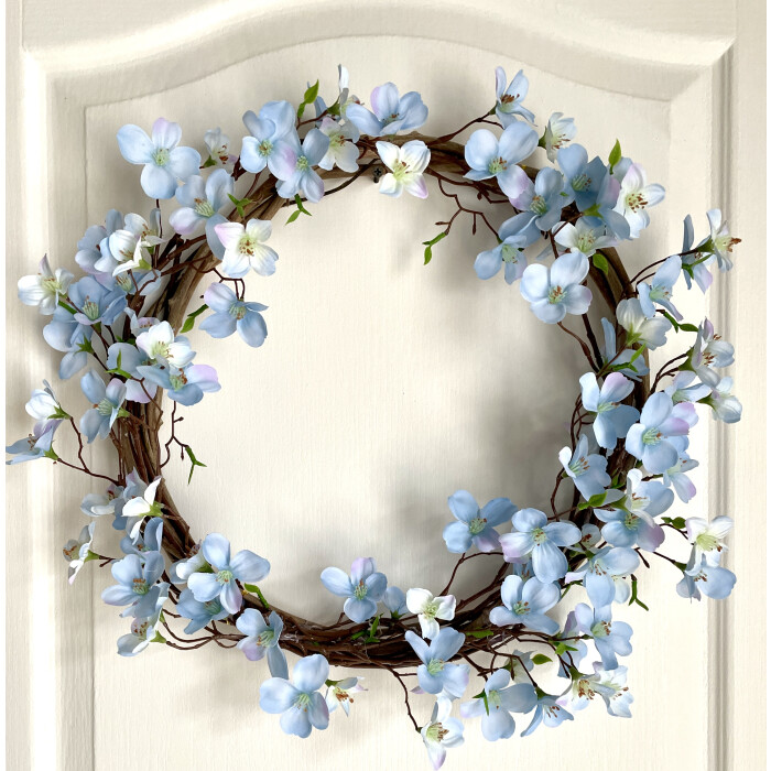 Вінок весняний яблуневий цвіт блакитний Ніжність Ø45 см