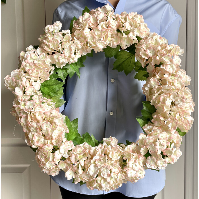 Spring viburnum flower wreath