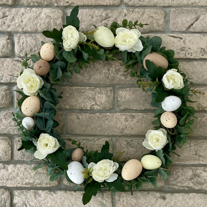 Easter wreath with eucalyptus branches and roses Ø45 sm