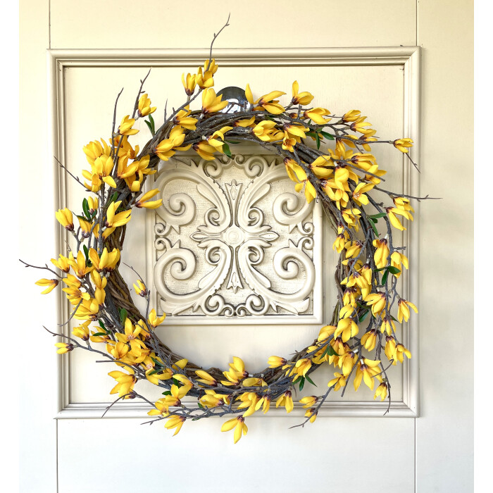 Wreath spring forsythia