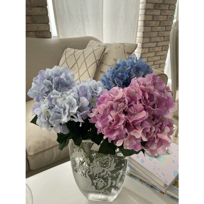 Blue hydrangea (bouquet)