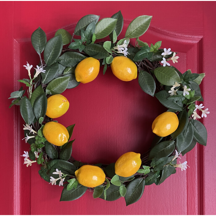 Wreath with lemons