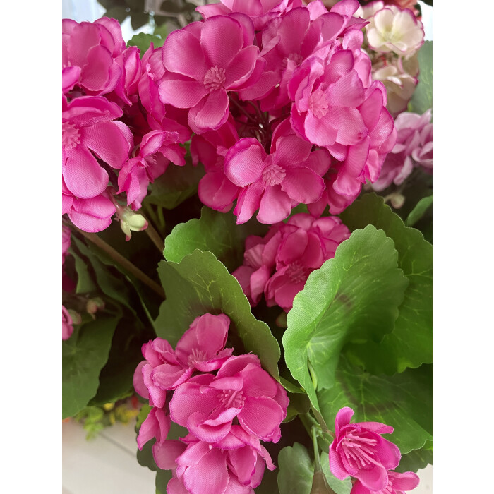 Bouquet of pelargonium 40 cm bright pink