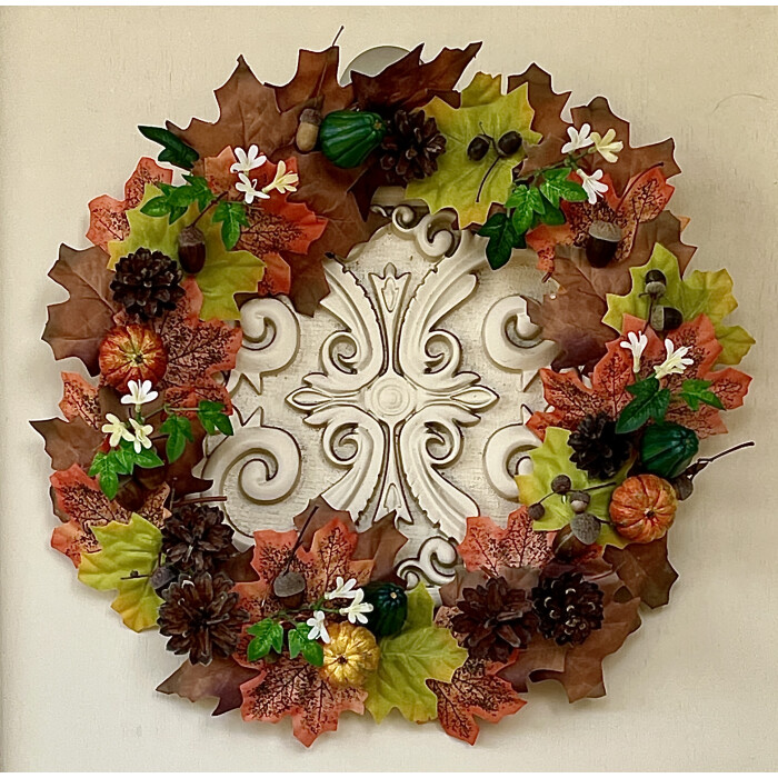 Autumn wreath with pumpkins