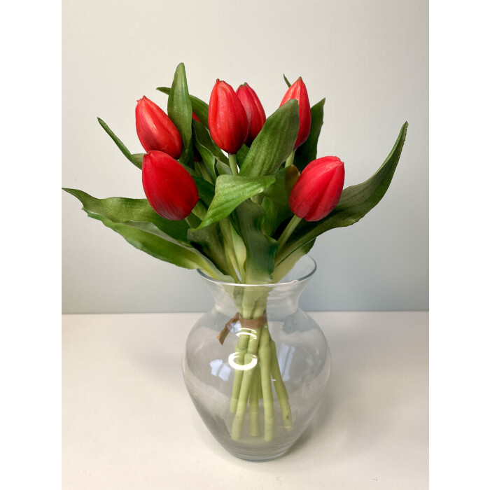 Bouquet of latex tulips, 7 red buds