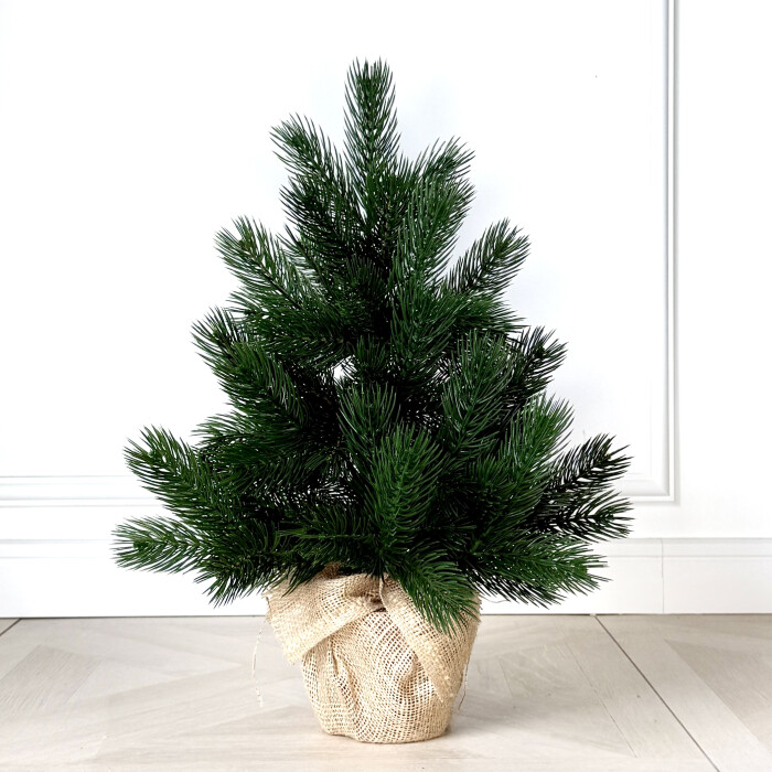 Сосна mini лита 50 см в мішковині зелена