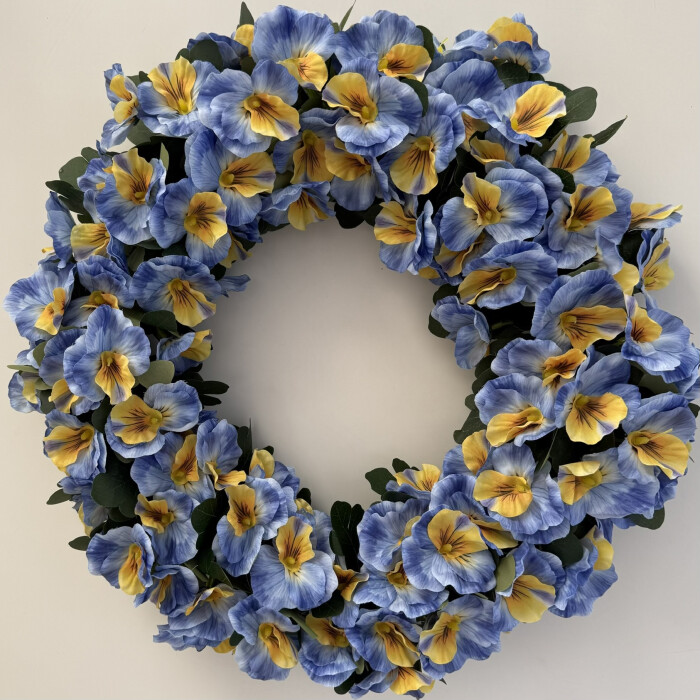 Венок весенний Виола Ø50 см